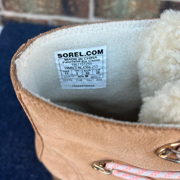Women's Sorel Size 11 Joan of Arctic Snow Boots Lamb Wool Lining New no box - Picture 14 of 16